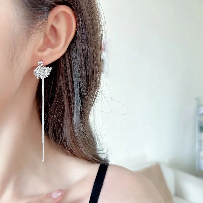 Cygnet Earrings – Crystal