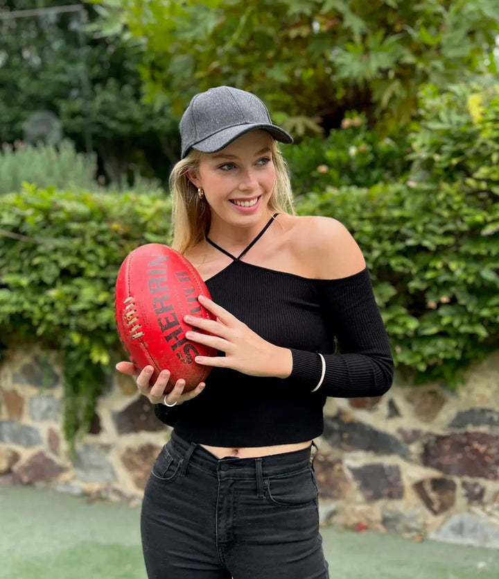 Wool Baseball Cap Unisex  in Dark Grey