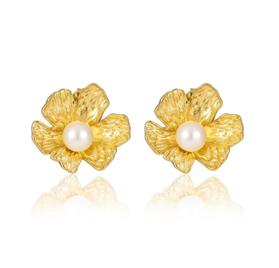 Flora Pearl Ring