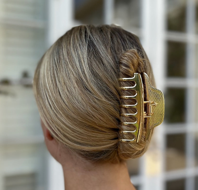 WS - Oversized Metal Hair Claw Clip in Gold 787099021146