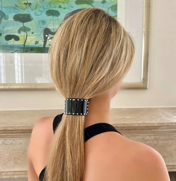 Oversized curved Barrette - black with pearls