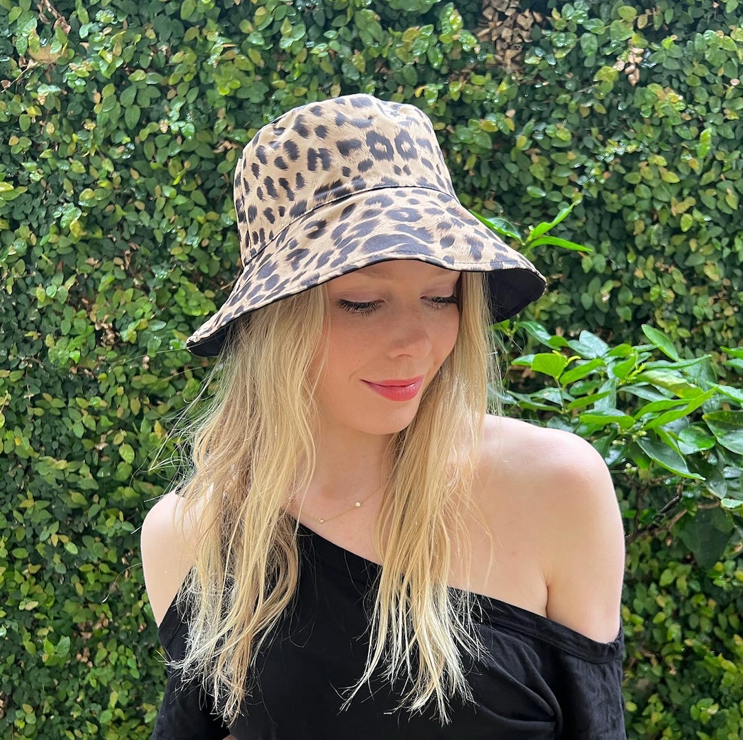 Bucket Hat - reversible in Leopard/Black