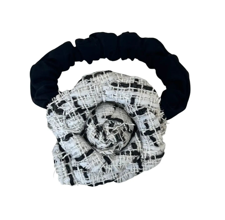 WS Scrunchie - Camilia - White/Black 757953170877