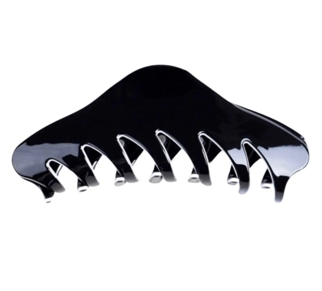 Cassandra acetate oversized Hair claw clip in Black & White Trim