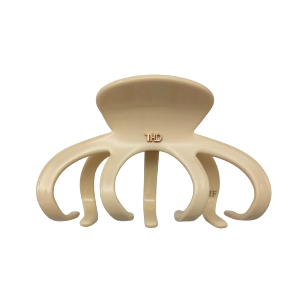 WS Oversized Acetate Octopus Claw, Vanilla Cream