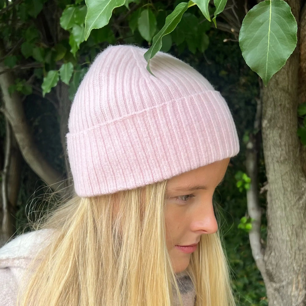 Skullie Unisex St Anton Beanies -Pink