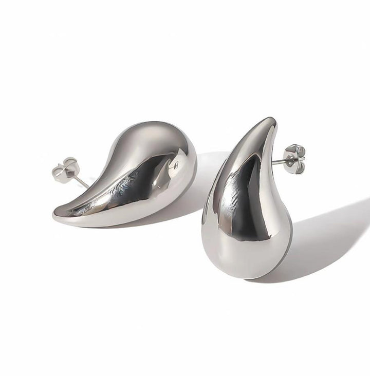Kira Teardrop Earrings in Silver 31 mm