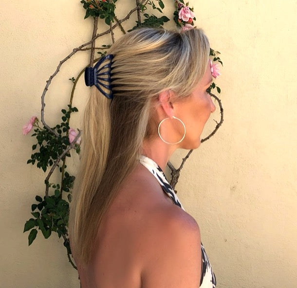 Large Hairclaw in Navy - Black Trim 746935882303
