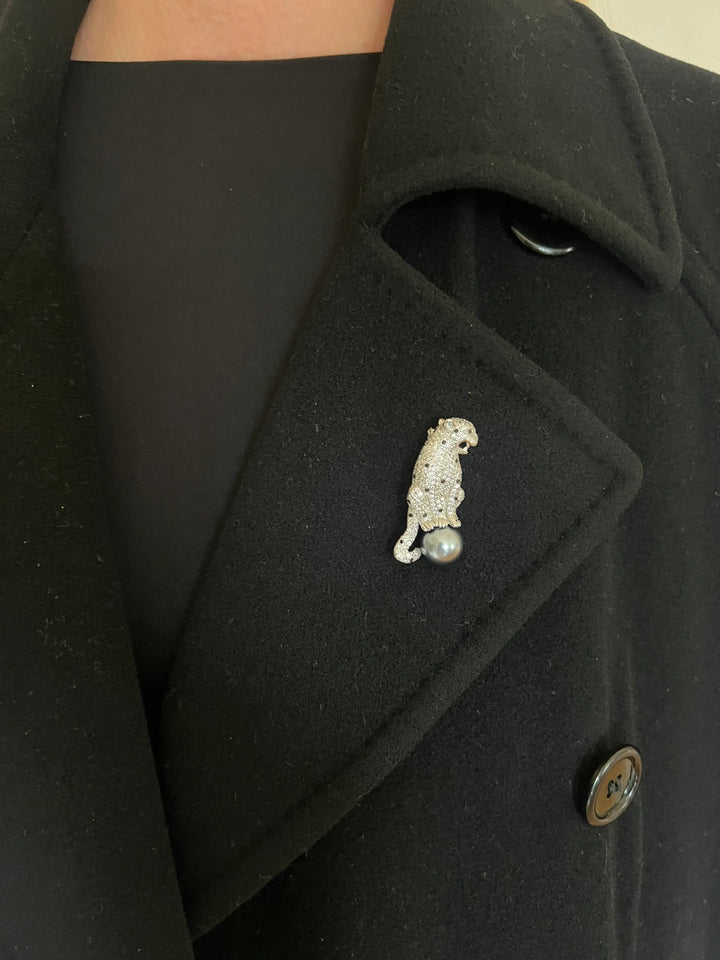 Brooch - Silver Crystal & Pearl leopard brooch