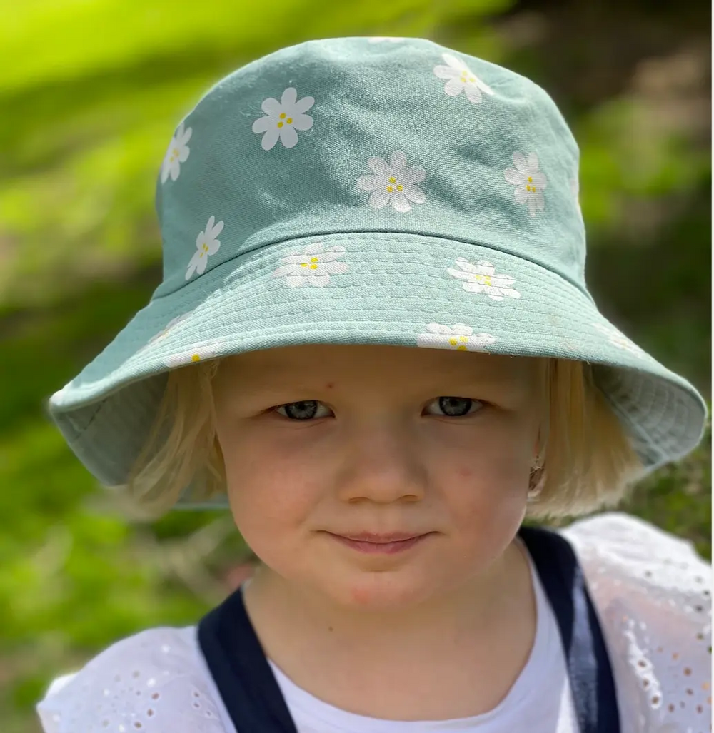 Bucket Hat - reversible- Green daisy/Green 6-adult