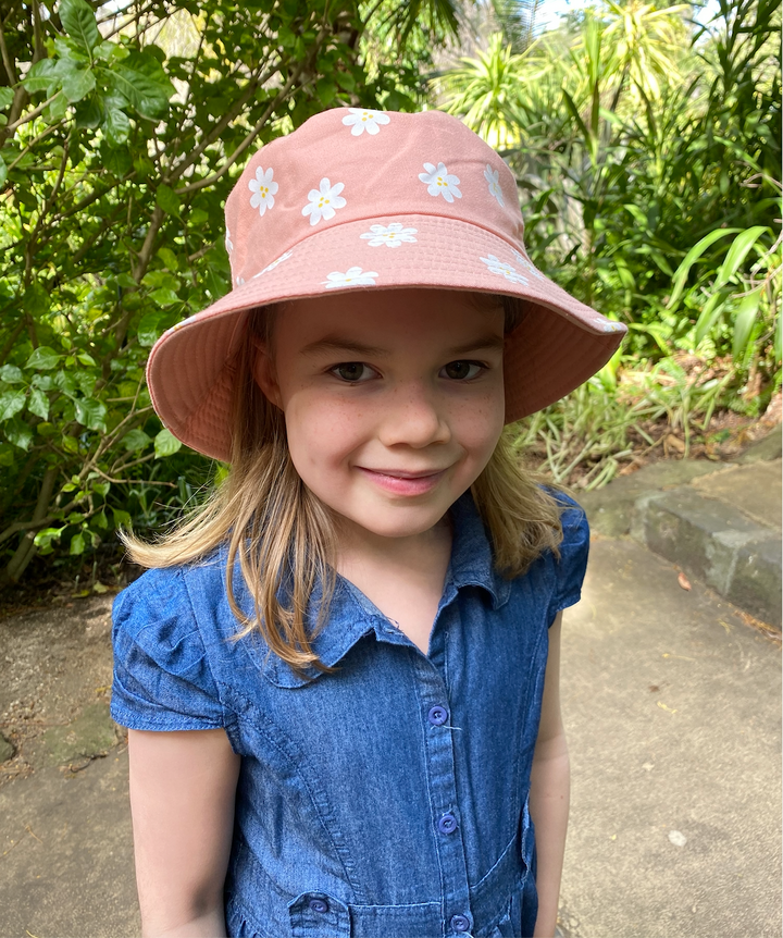 Bucket Hat - reversible- Pink daisy/Pink 6-adult