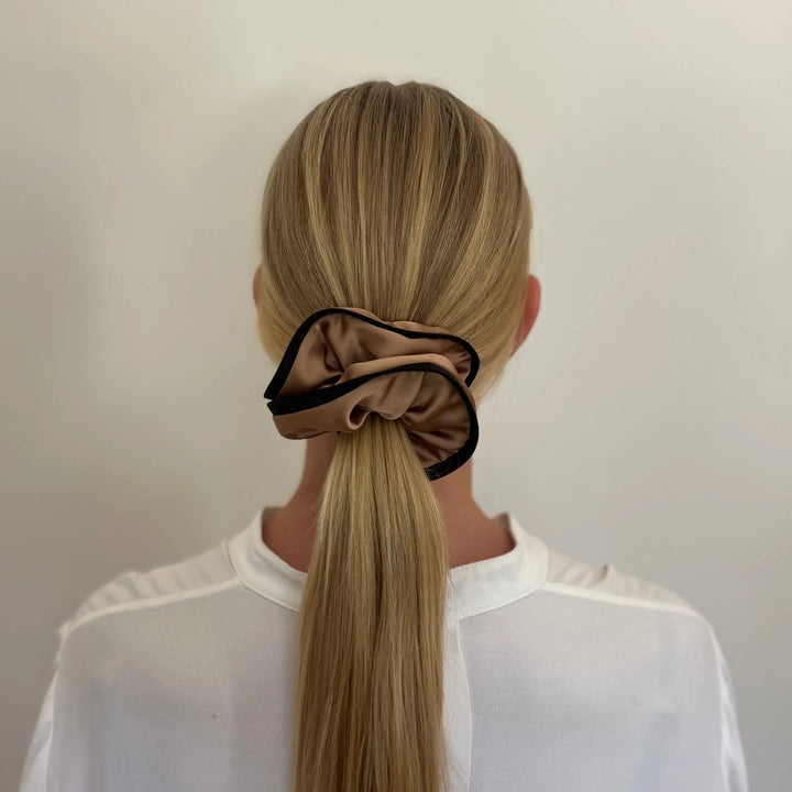 WS Scrunchie with Trim - Mocha with Black Trim - Image 2