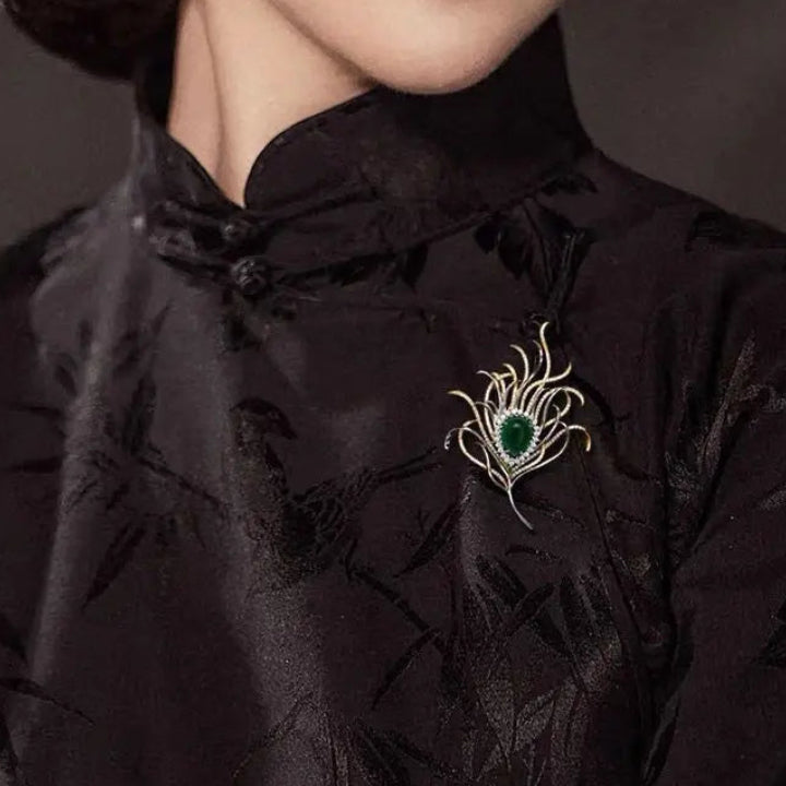 WS Emerald Fireflower brooch