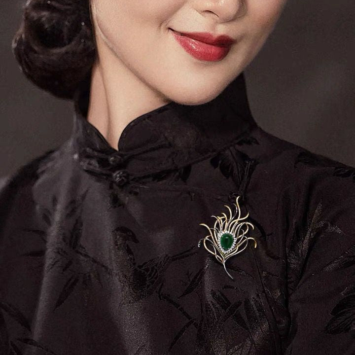 WS Emerald Fireflower Brooch - Green - Image 1