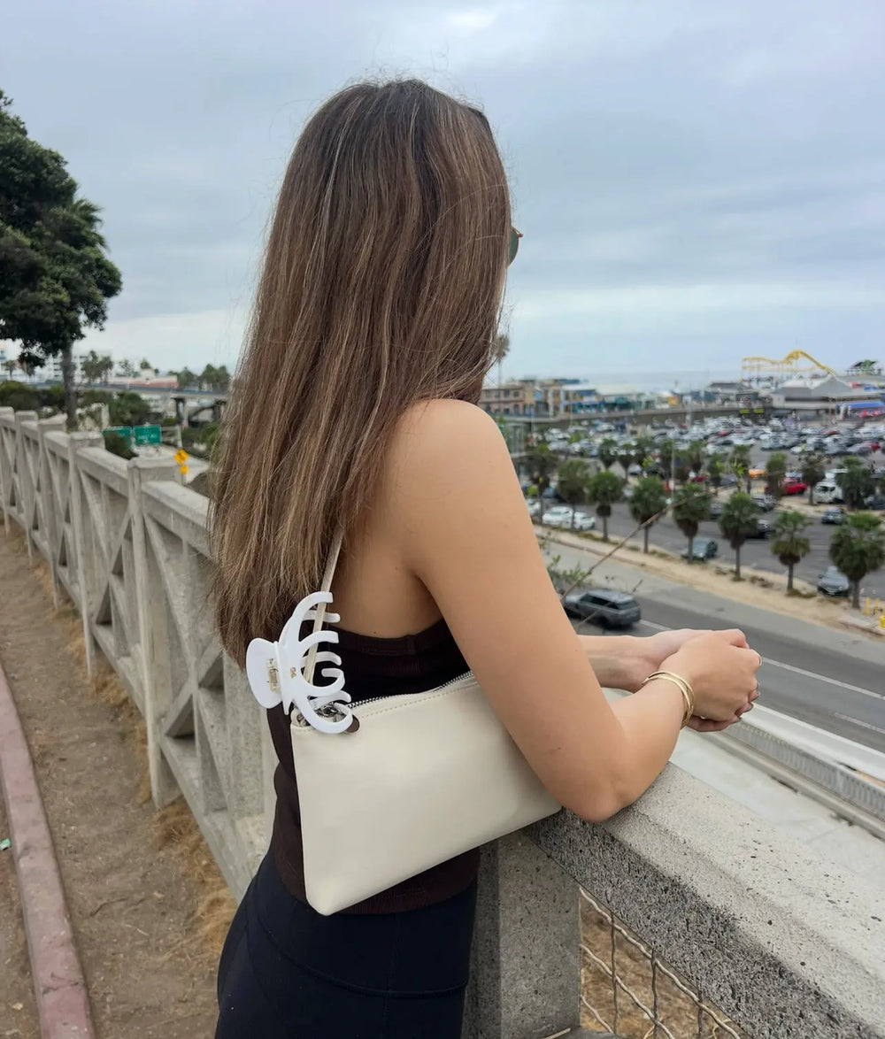 WS Parisienne cowhide shoulder bag in White