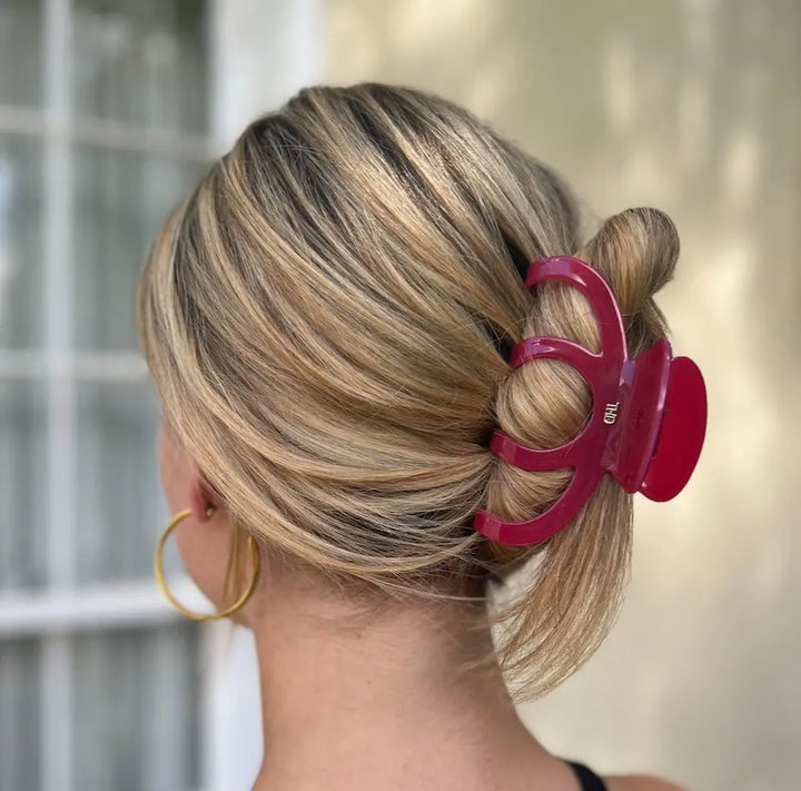 Octopus Acetate Hair Claw in Viva Magenta