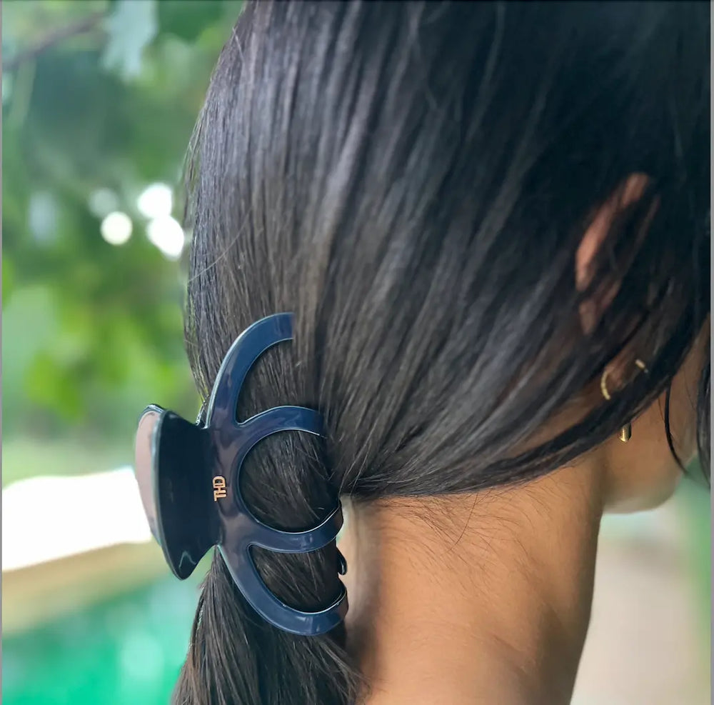 WS Octopus Acetate Hair Claw in Deep Navy
