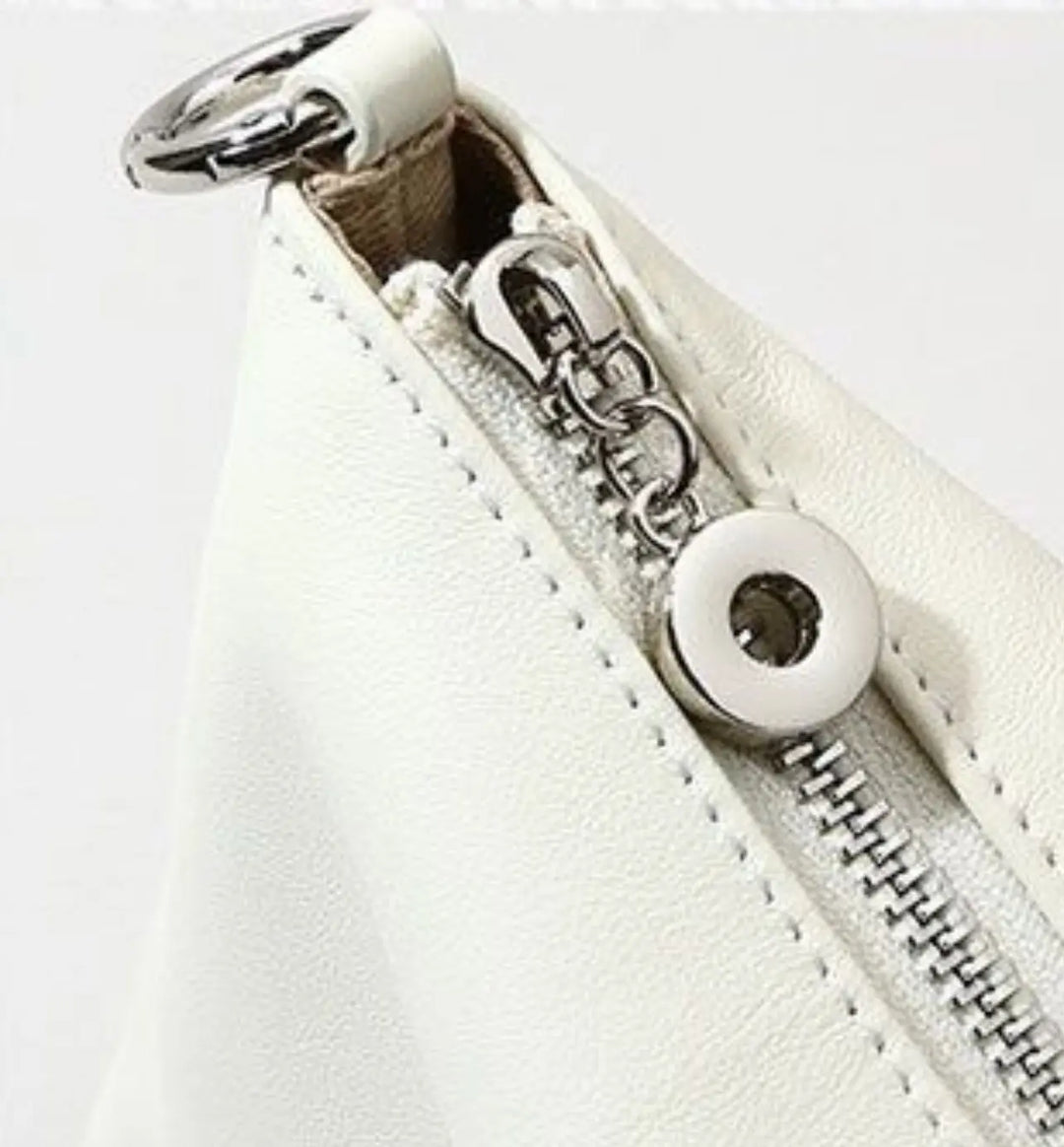 Parisienne cowhide shoulder bag in White