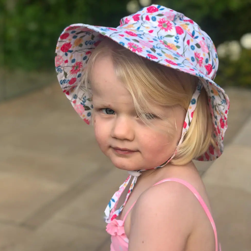 WS Kids Bucket Wide Brim with Toggle - Flower - Image 1