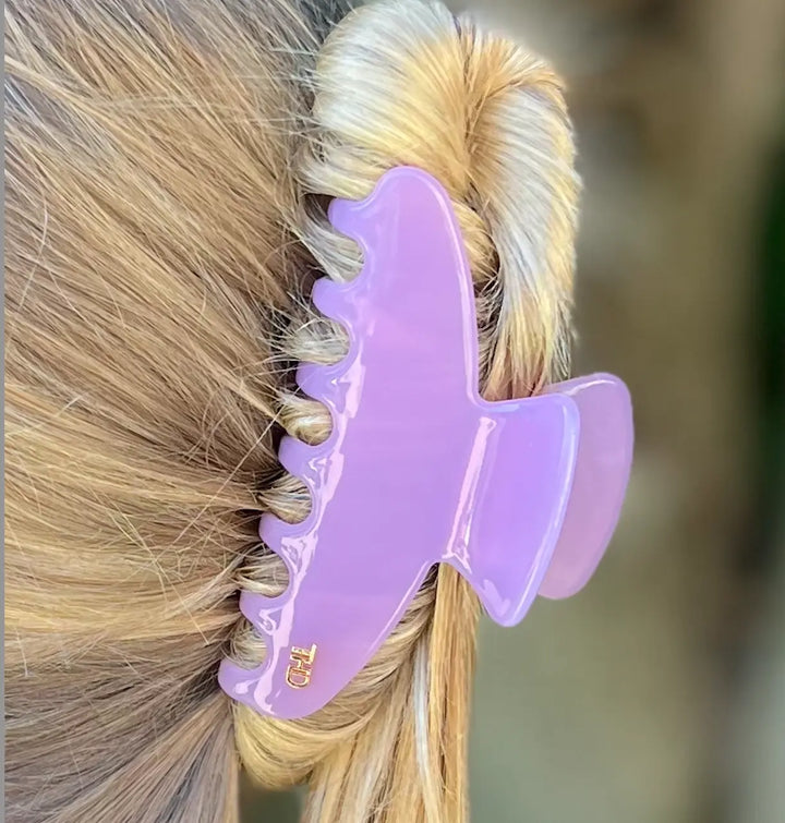 Classic Large Hair Claw in Light Purple