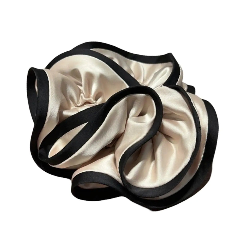 WS Scrunchie- off White with black trim