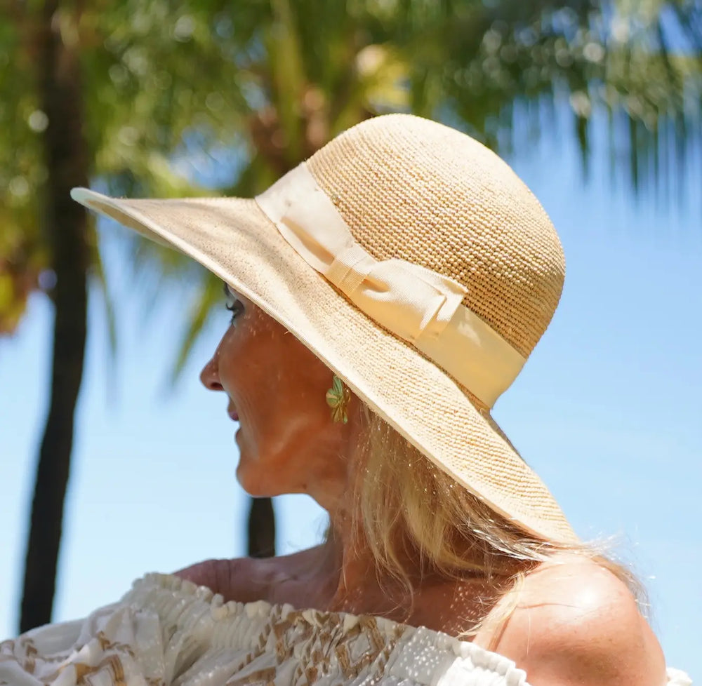 WS Kelly Raffia Hat with Trim -Off White Bow
