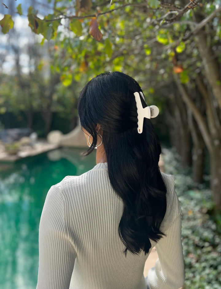 Acetate Line Hair Claw 11.5cm Gelato White