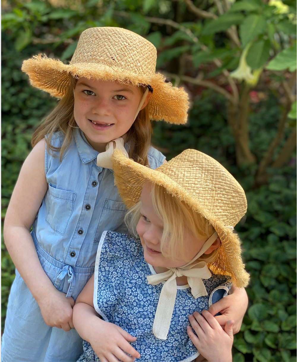 WS - 100% Raffia Childrens Fraye Boater- Off White Ribbon  744109225017