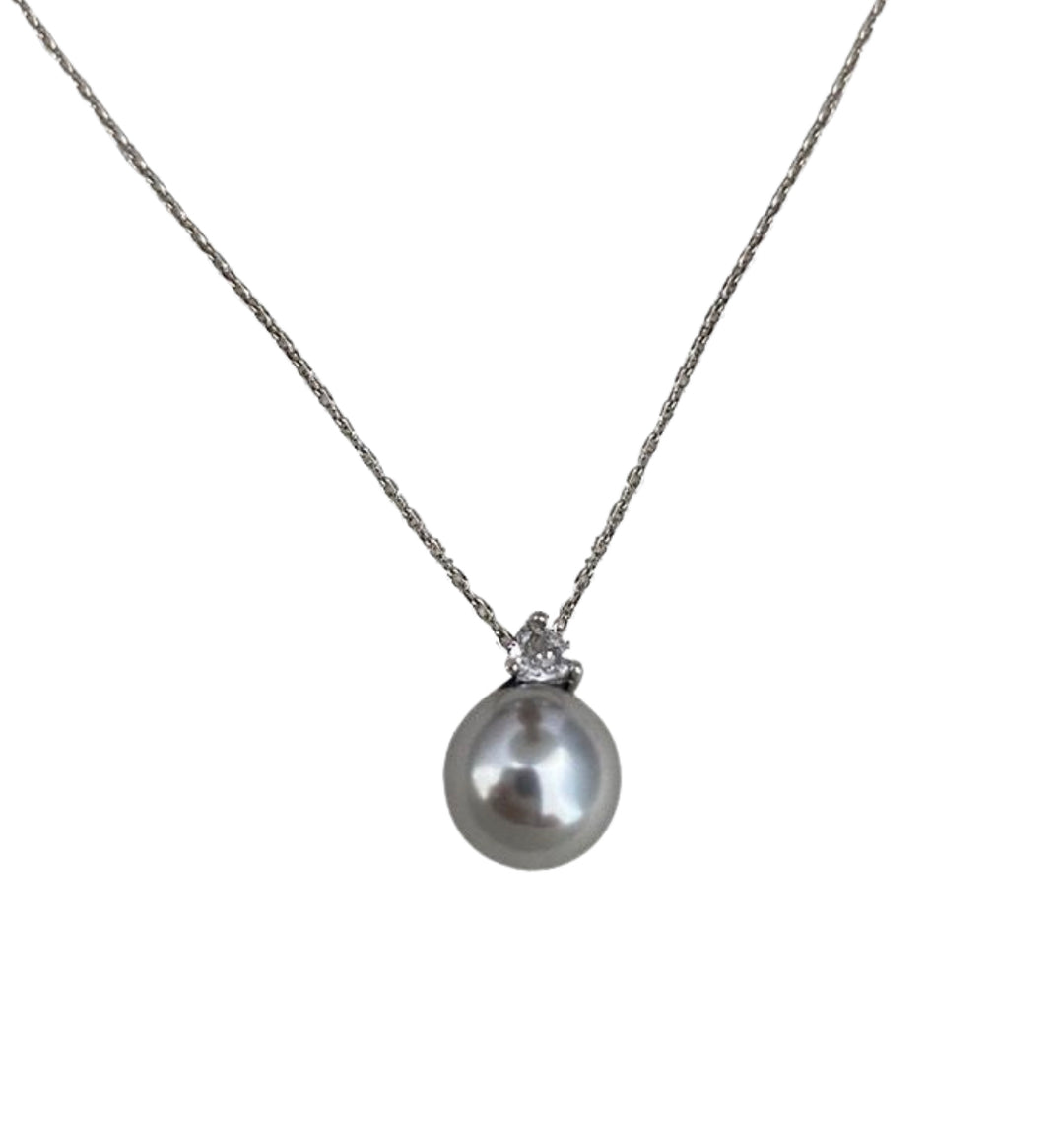 Kai Round Black Pearl &  zirconia Earrings on sterling silver