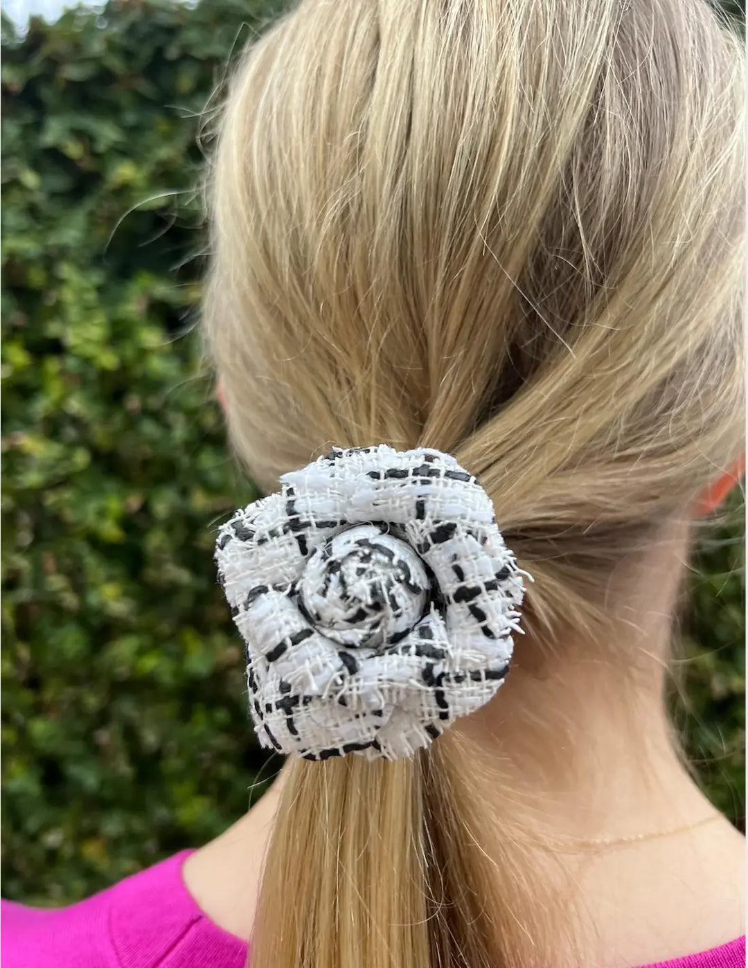WS Scrunchie - Camilia - White/Black 757953170877