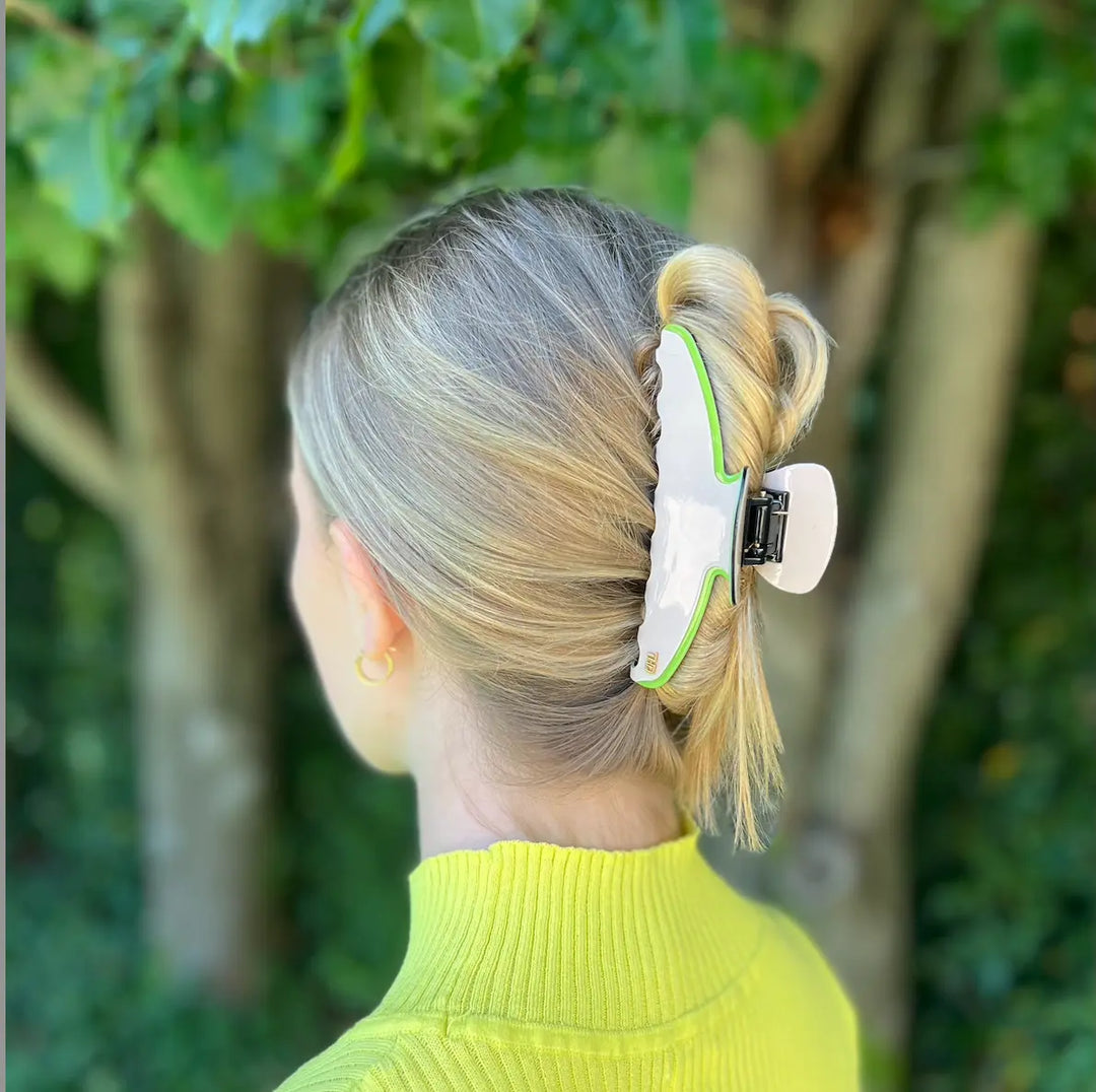 Oversized Hair Claw in Vanilla & Lovebird Trim