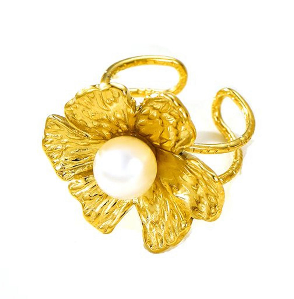 Flora Pearl Earrings