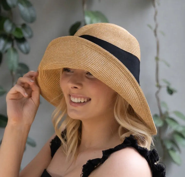 WS - Foldable Extended Brim Straw Hat with Bow - Natural - Image 1