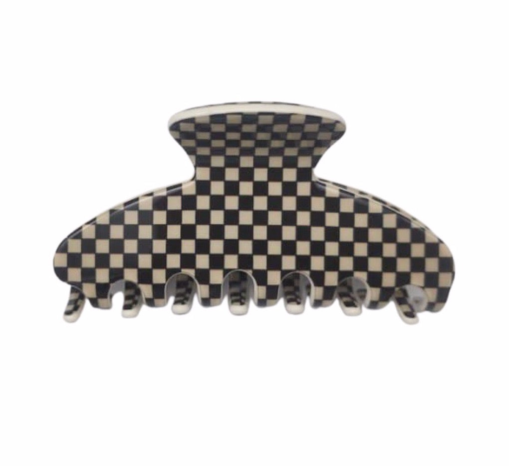 Large Acetate Hair claw  in Black/White Check