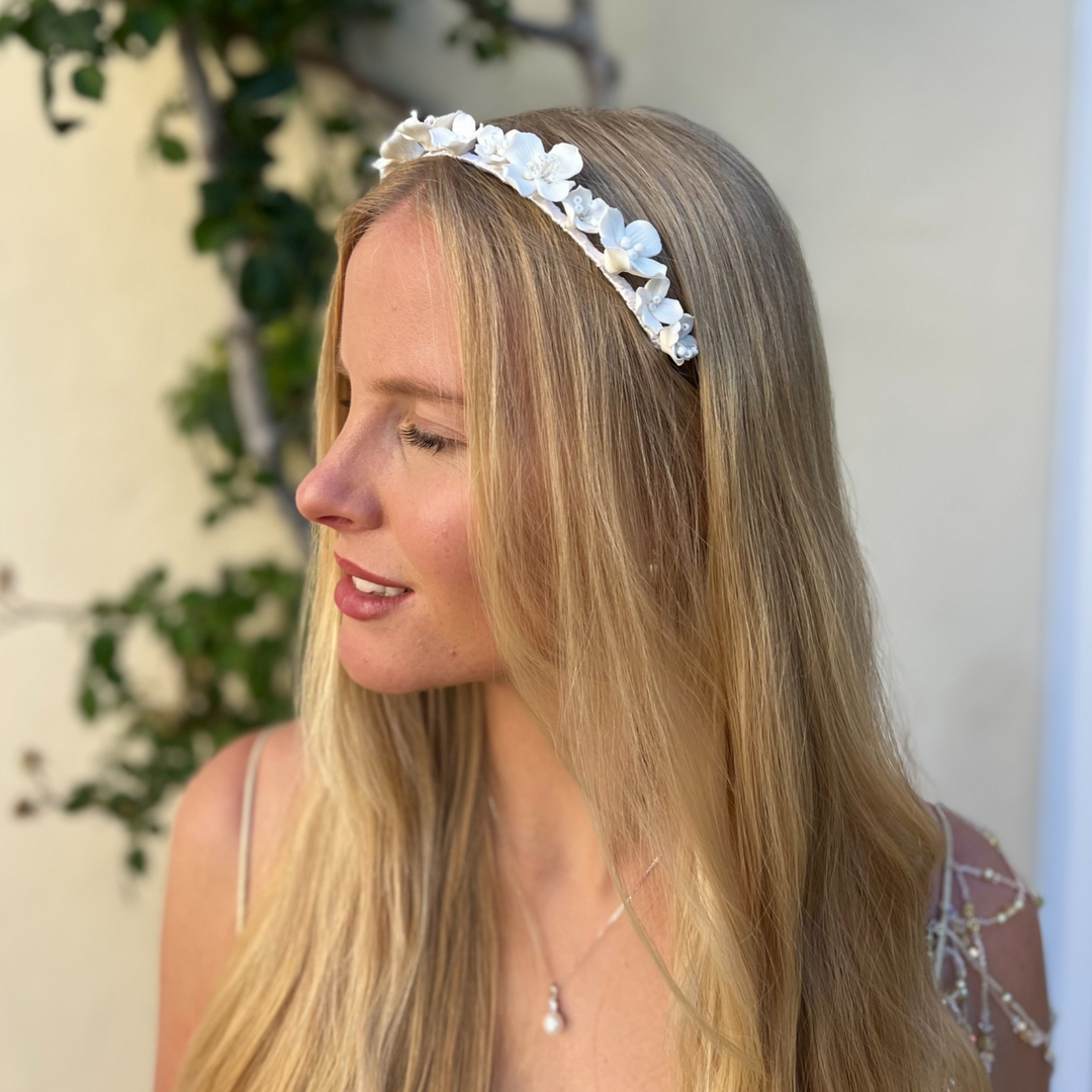The  Como White Crown