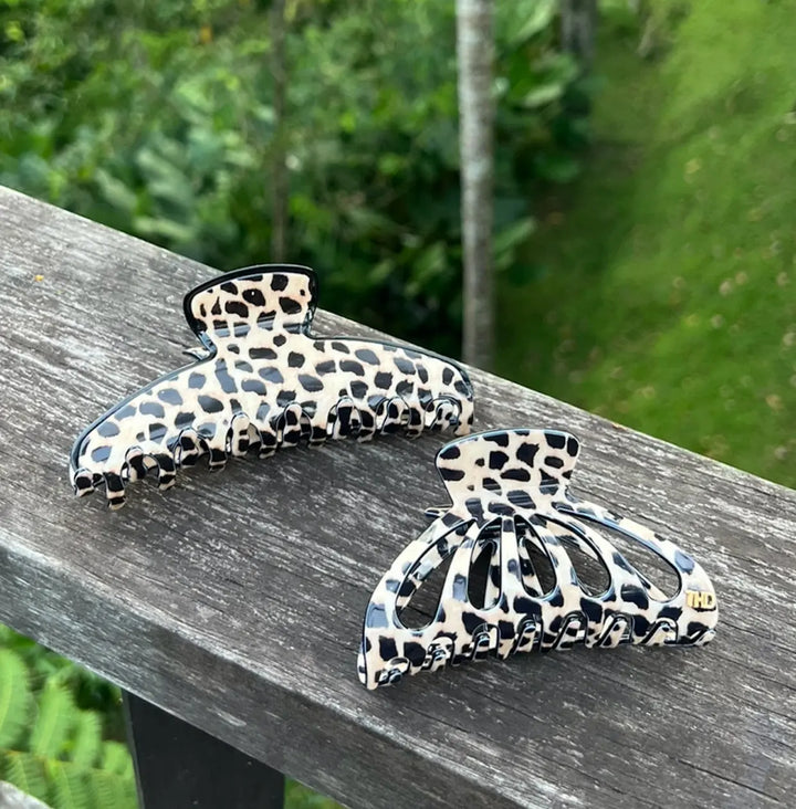 Acetate Oversized Hair Claw in Leopard black trim