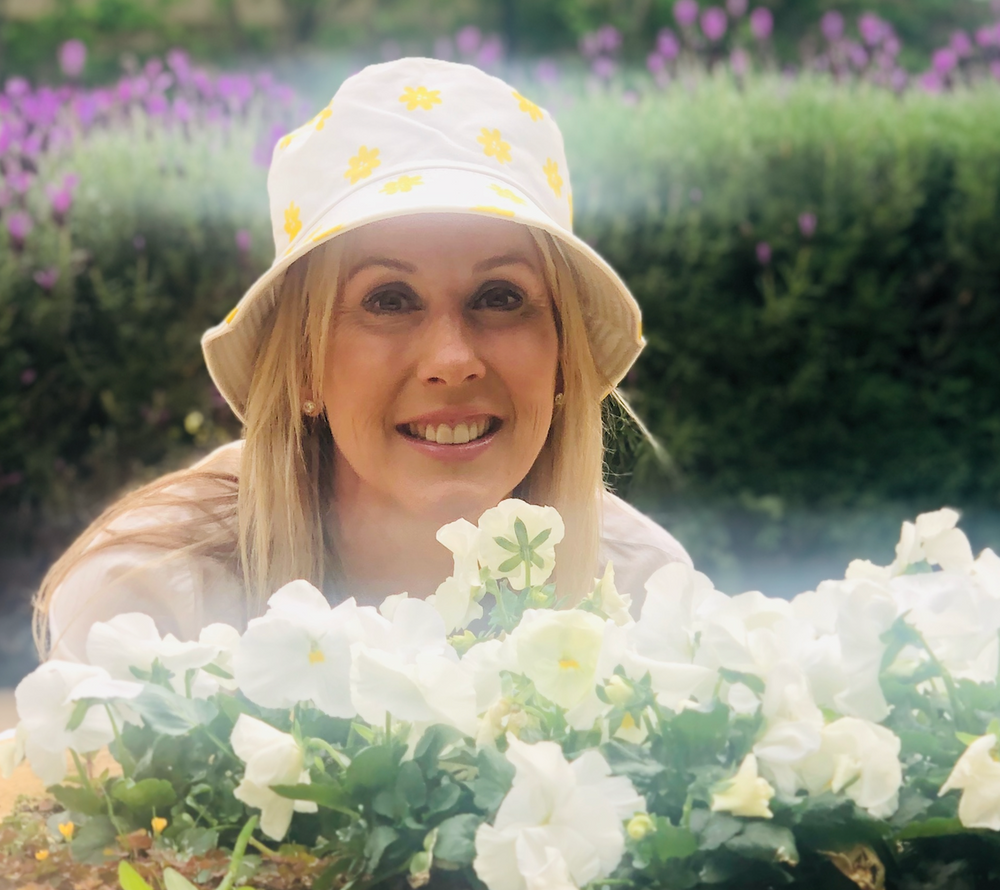 Bucket Hat - reversible-  White daisy/White