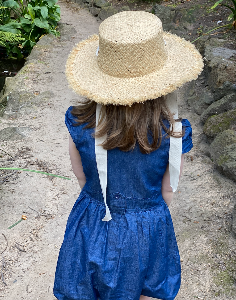 100% Raffia Childrens Fraye Boater with Off White Ribbon 4-8yrs