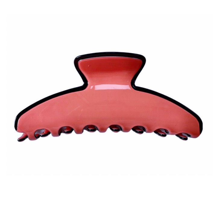 Oversized Hairclaw in Burnt Coral with Black Trim