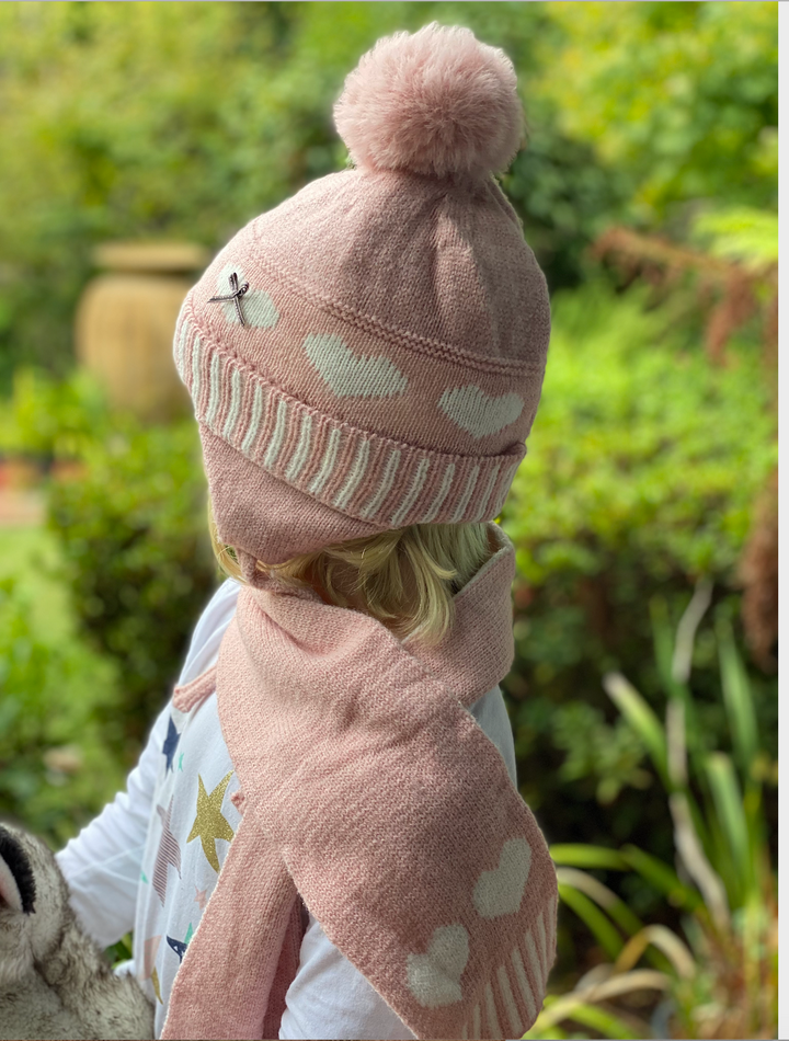 KIDS Beanie knitted Pink & White Hearts & Scarf - 1-6yrs