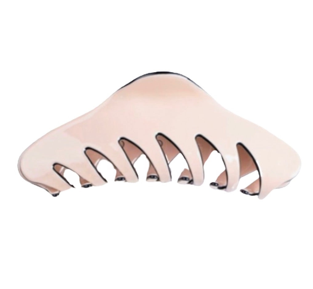 WS  Cassandra acetate oversized Hair claw clip in Chanel pink & Black Trim