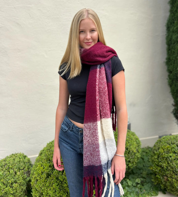 WS - Oversized Cuddly Blanket Scarf -Wine