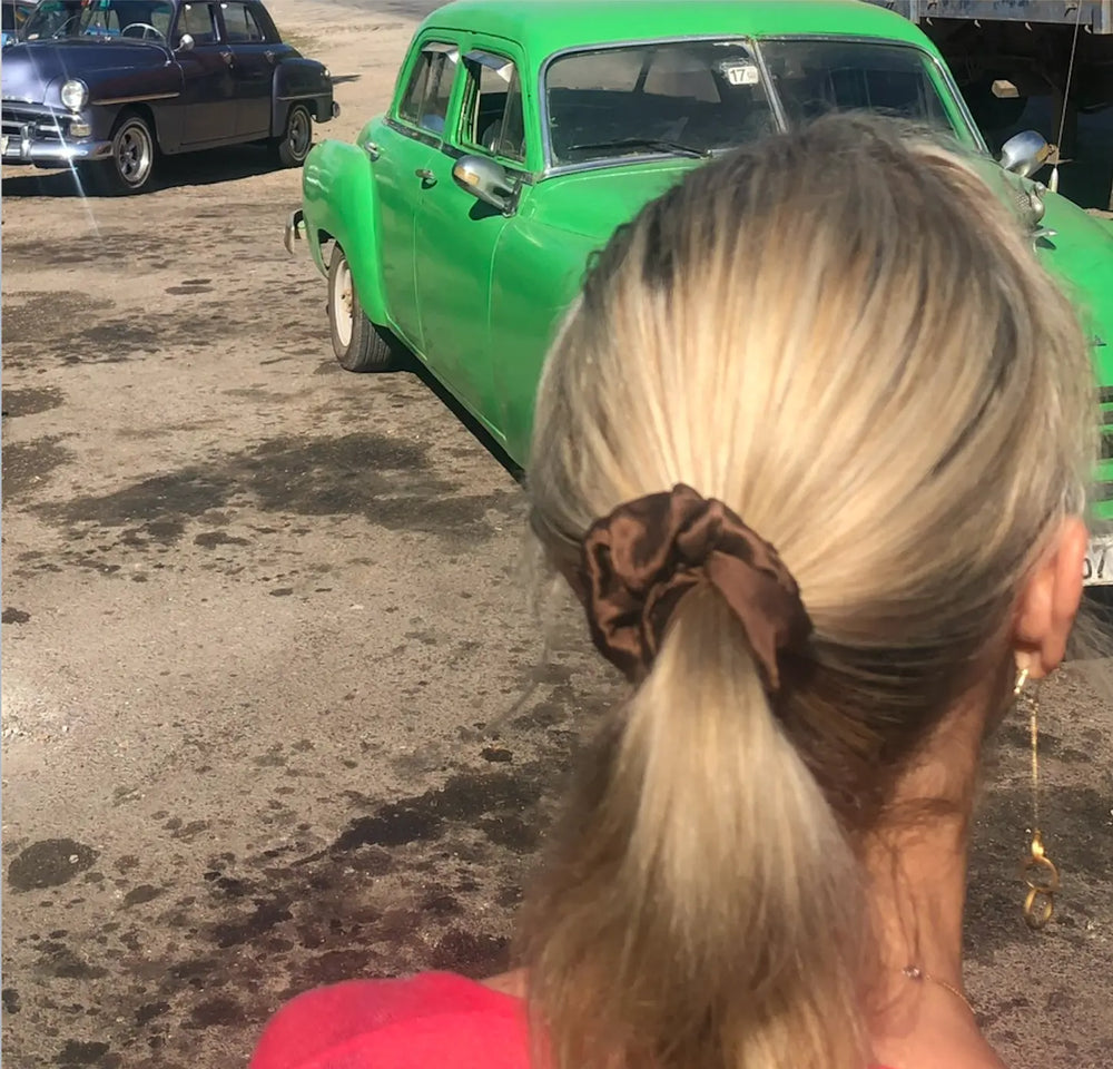 Silk Volume Scrunchie- Chocolate