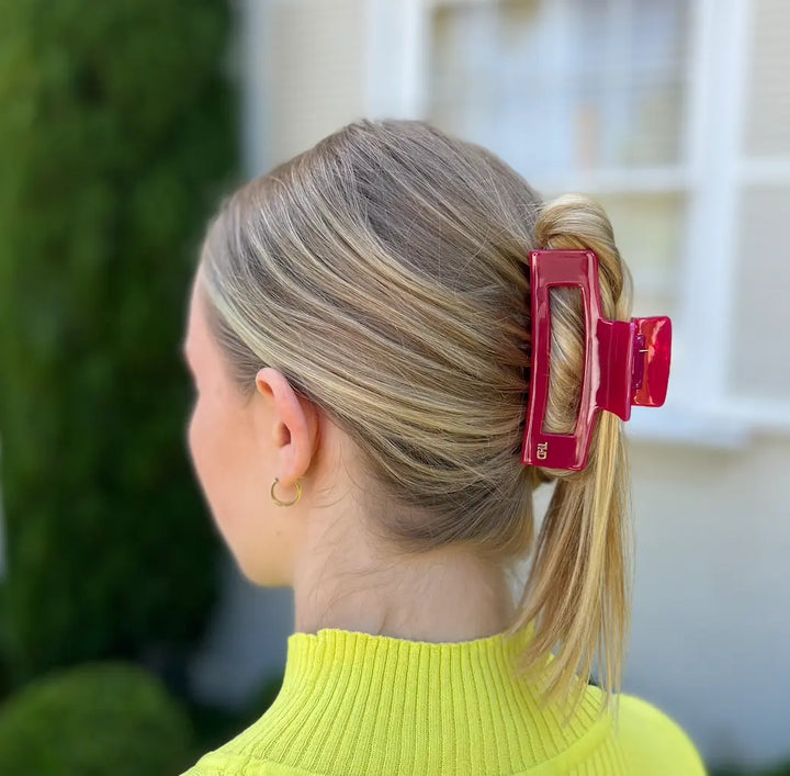 WS Rectangular Hairclaw - Viva Magenta