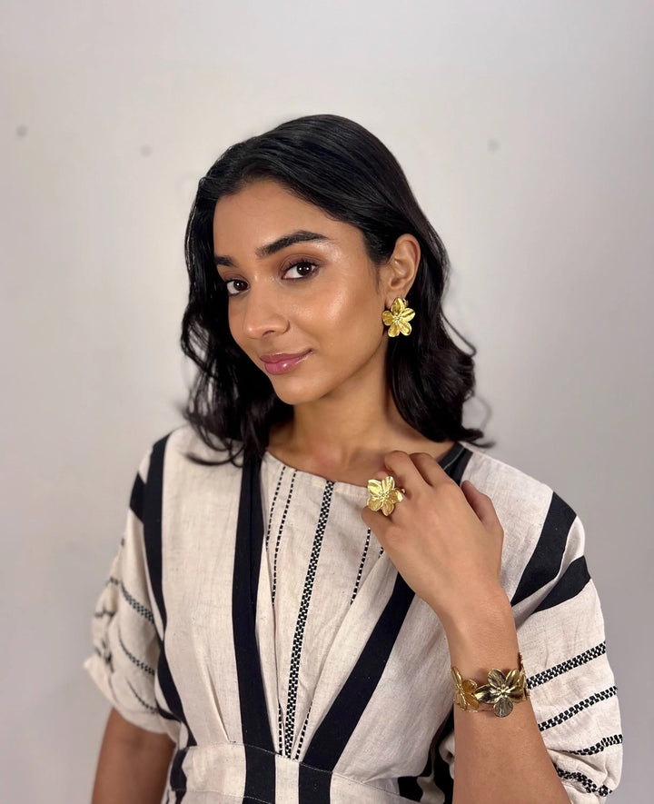 Hibiscus Gold Earrings