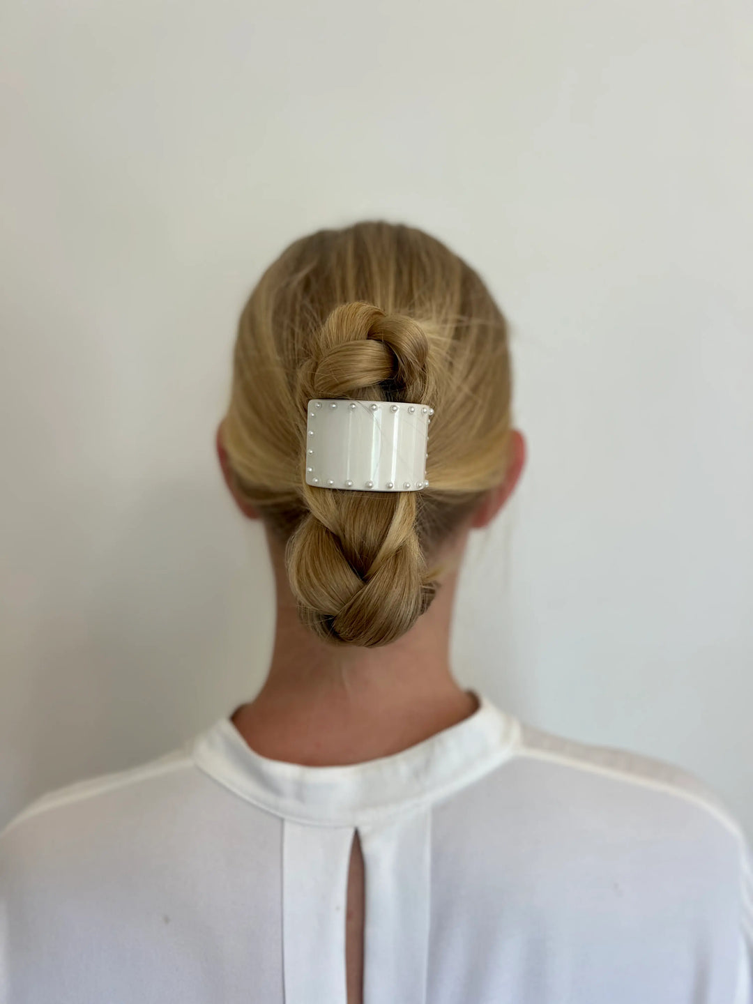 WS Oversized curved Barrette - Off-White with pearls 757953171300