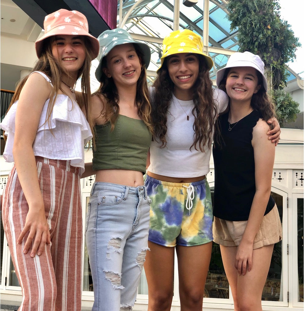 Bucket Hat - reversible in Green daisy/Green