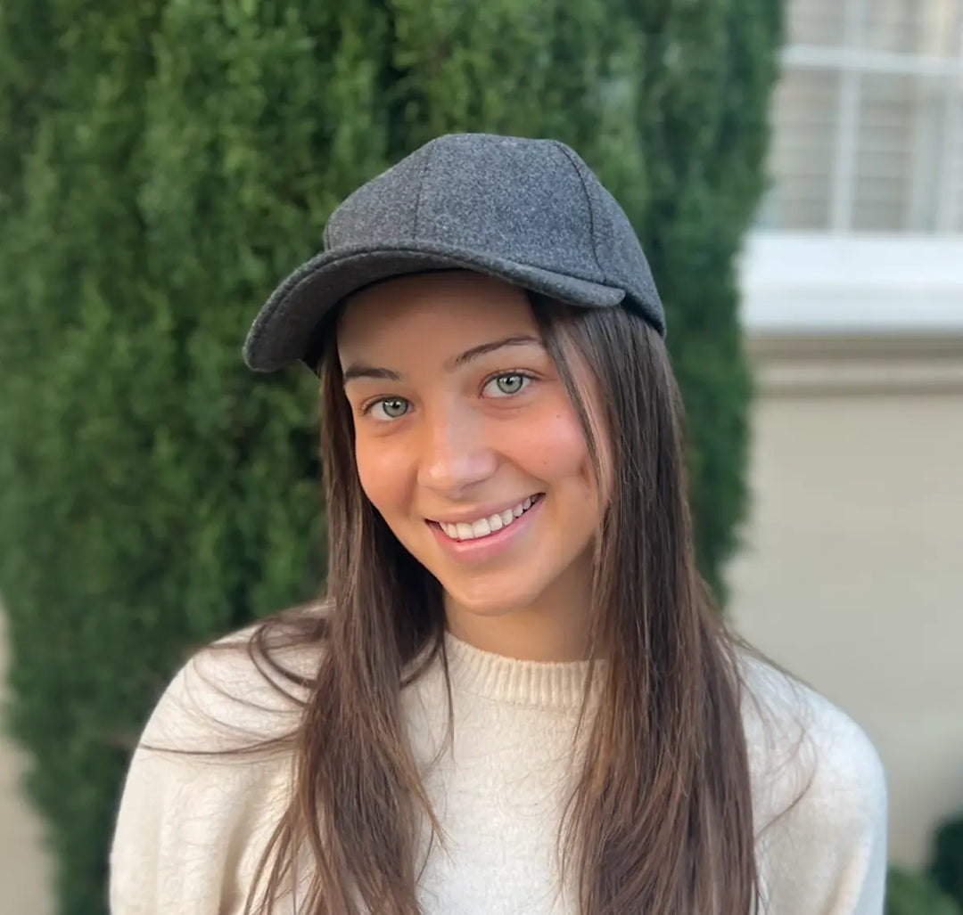 Wool Baseball Cap Unisex  in Dark Grey