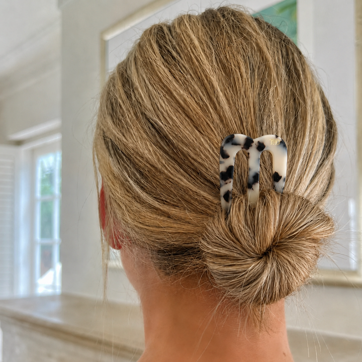 WS Acetate Chignon M Pin Tortoise - Light Tortoise - Image 1