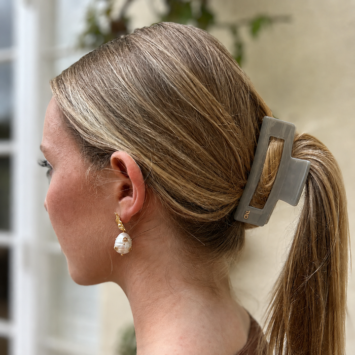 WS Acetate Rectangular Hair Claw - Grey Lilac - Image 1